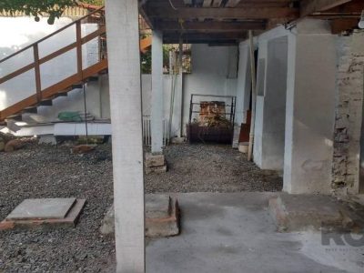 Casa à venda com 165m², 4 quartos, 2 vagas no bairro Medianeira em Porto Alegre - Foto 27