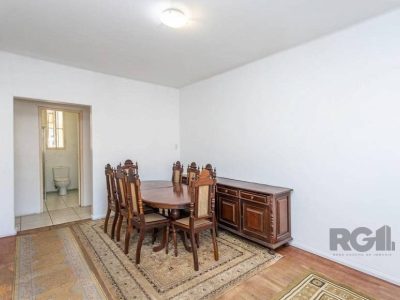 Casa à venda com 165m², 4 quartos, 2 vagas no bairro Medianeira em Porto Alegre - Foto 34