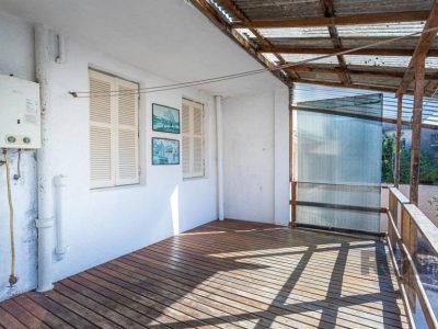 Casa à venda com 165m², 4 quartos, 2 vagas no bairro Medianeira em Porto Alegre - Foto 40