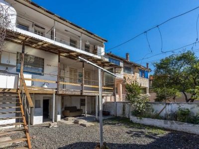 Casa à venda com 165m², 4 quartos, 2 vagas no bairro Medianeira em Porto Alegre - Foto 42