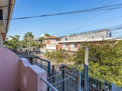 Casa à venda com 165m², 4 quartos, 2 vagas no bairro Medianeira em Porto Alegre - Foto 52