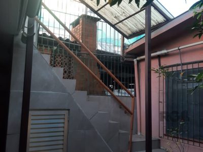 Casa à venda com 117m², 2 quartos, 1 vaga no bairro Santana em Porto Alegre - Foto 12