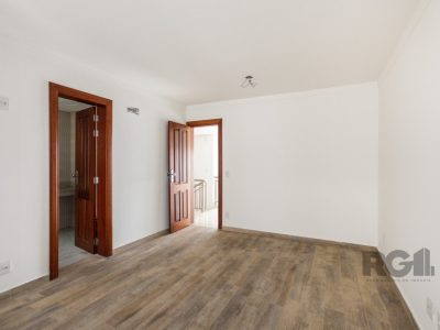 Casa Condominio à venda com 250m², 3 quartos, 3 suítes, 3 vagas no bairro Praia de Belas em Porto Alegre - Foto 2