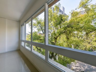 Apartamento à venda com 128m², 3 quartos, 1 suíte, 2 vagas no bairro Higienópolis em Porto Alegre - Foto 7