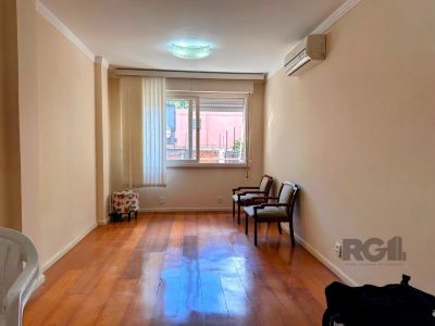 Apartamento à venda com 77m², 2 quartos, 1 vaga no bairro Petrópolis em Porto Alegre - Foto 3