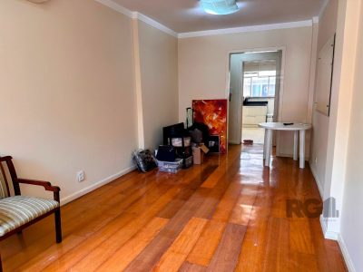 Apartamento à venda com 77m², 2 quartos, 1 vaga no bairro Petrópolis em Porto Alegre - Foto 6