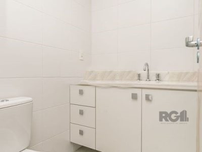 Apartamento à venda com 59m², 2 quartos, 1 suíte, 1 vaga no bairro Higienópolis em Porto Alegre - Foto 13