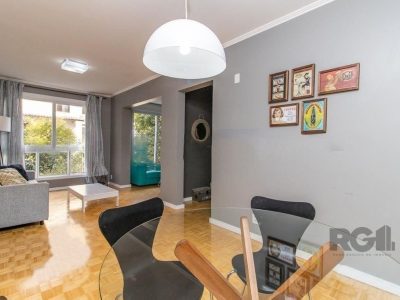 Apartamento à venda com 114m², 3 quartos, 1 vaga no bairro Petrópolis em Porto Alegre - Foto 2