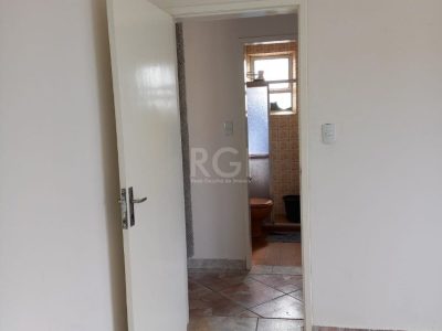 Apartamento à venda com 69m², 2 quartos, 1 vaga no bairro Santo Antônio em Porto Alegre - Foto 8