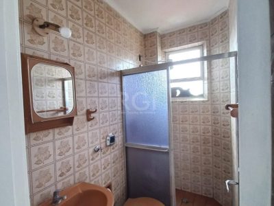 Apartamento à venda com 69m², 2 quartos, 1 vaga no bairro Santo Antônio em Porto Alegre - Foto 19