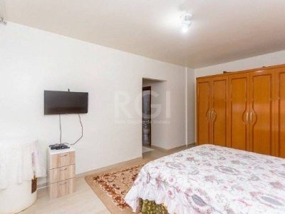 Apartamento à venda com 202m², 3 quartos, 1 suíte, 1 vaga no bairro Centro em Porto Alegre - Foto 13