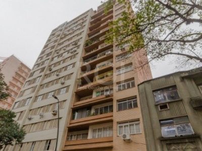 Apartamento à venda com 202m², 3 quartos, 1 suíte, 1 vaga no bairro Centro em Porto Alegre - Foto 36