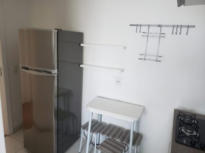 Apartamento à venda com 69m², 3 quartos, 1 suíte, 1 vaga no bairro Passo d'Areia em Porto Alegre - Foto 5