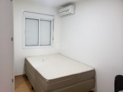 Apartamento à venda com 69m², 3 quartos, 1 suíte, 1 vaga no bairro Passo d'Areia em Porto Alegre - Foto 9