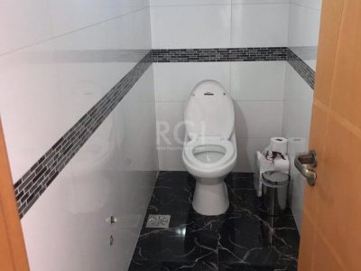 Casa à venda com 159m², 3 quartos, 1 suíte, 2 vagas no bairro Jardim Planalto em Porto Alegre - Foto 19