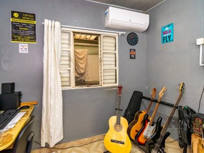 Casa à venda com 150m², 3 quartos, 1 suíte, 2 vagas no bairro Chácara das Pedras em Porto Alegre - Foto 3