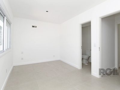 Apartamento à venda com 83m², 2 quartos, 2 suítes, 2 vagas no bairro Petrópolis em Porto Alegre - Foto 2