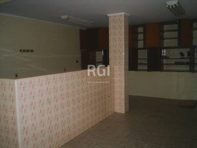 Casa à venda com 250m², 3 quartos, 2 vagas no bairro Petrópolis em Porto Alegre - Foto 8