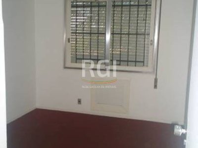 Casa à venda com 250m², 3 quartos, 2 vagas no bairro Petrópolis em Porto Alegre - Foto 10