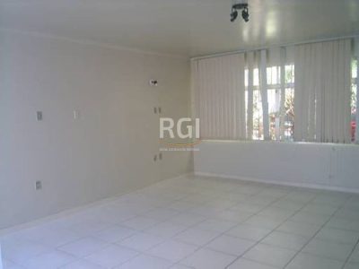 Casa à venda com 250m², 3 quartos, 2 vagas no bairro Petrópolis em Porto Alegre - Foto 11