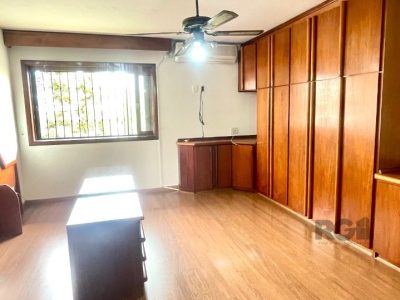 Casa à venda com 381m², 3 quartos, 1 suíte, 2 vagas no bairro Boa Vista em Porto Alegre - Foto 25