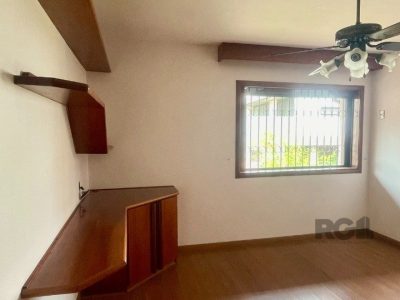 Casa à venda com 381m², 3 quartos, 1 suíte, 2 vagas no bairro Boa Vista em Porto Alegre - Foto 31