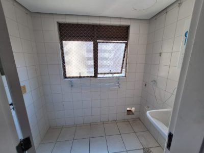 Apartamento à venda com 89m², 3 quartos, 1 suíte, 1 vaga no bairro Petrópolis em Porto Alegre - Foto 22