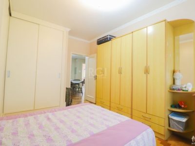 Apartamento à venda com 233m², 3 quartos, 1 suíte, 1 vaga no bairro Independência em Porto Alegre - Foto 11