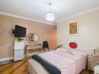 Apartamento à venda com 233m², 3 quartos, 1 suíte, 1 vaga no bairro Independência em Porto Alegre - Foto 28