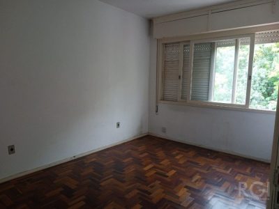 Apartamento à venda com 46m², 1 quarto no bairro Passo d'Areia em Porto Alegre - Foto 3