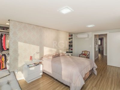 Casa Condominio à venda com 466m², 3 quartos, 3 suítes, 4 vagas no bairro Santa Tereza em Porto Alegre - Foto 10