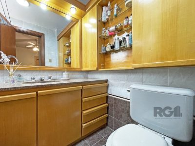 Apartamento à venda com 132m², 3 quartos, 1 suíte, 1 vaga no bairro Petrópolis em Porto Alegre - Foto 31