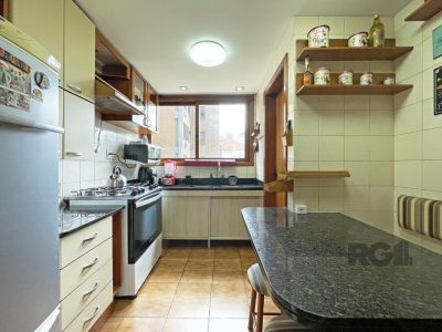 Apartamento à venda com 132m², 3 quartos, 1 suíte, 1 vaga no bairro Petrópolis em Porto Alegre - Foto 22