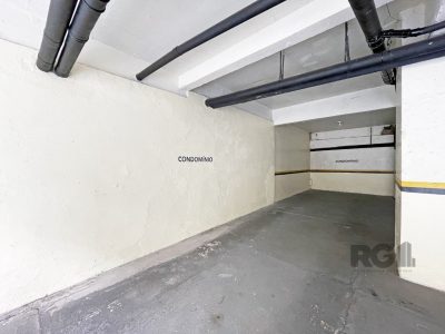 Apartamento à venda com 132m², 3 quartos, 1 suíte, 1 vaga no bairro Petrópolis em Porto Alegre - Foto 45