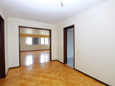 Apartamento à venda com 153m², 3 quartos, 2 suítes, 2 vagas no bairro Auxiliadora em Porto Alegre - Foto 2