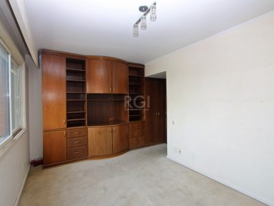 Apartamento à venda com 153m², 3 quartos, 2 suítes, 2 vagas no bairro Auxiliadora em Porto Alegre - Foto 18