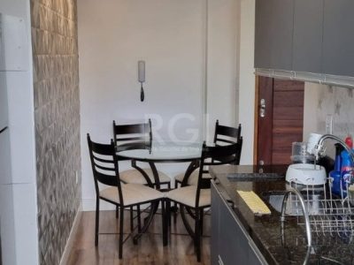 Apartamento à venda com 66m², 2 quartos no bairro Partenon em Porto Alegre - Foto 4