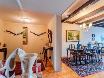 Apartamento à venda com 144m², 3 quartos, 1 suíte, 2 vagas no bairro Moinhos de Vento em Porto Alegre - Foto 8