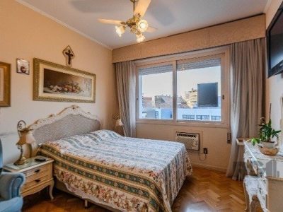 Apartamento à venda com 144m², 3 quartos, 1 suíte, 2 vagas no bairro Moinhos de Vento em Porto Alegre - Foto 20