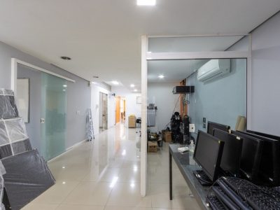 Conjunto/Sala à venda com 141m² no bairro Centro Histórico em Porto Alegre - Foto 20