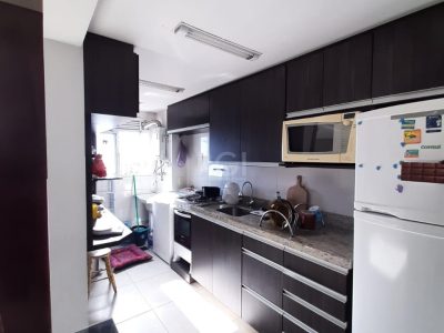 Apartamento à venda com 82m², 3 quartos, 1 suíte, 2 vagas no bairro Santana em Porto Alegre - Foto 6