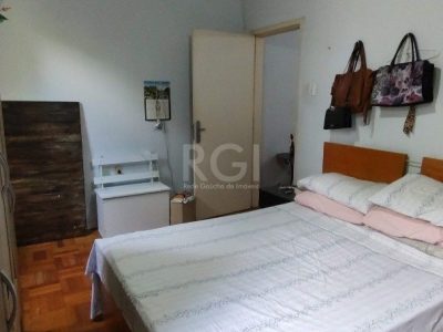 Casa à venda com 90m², 2 quartos, 5 vagas no bairro Santa Tereza em Porto Alegre - Foto 13