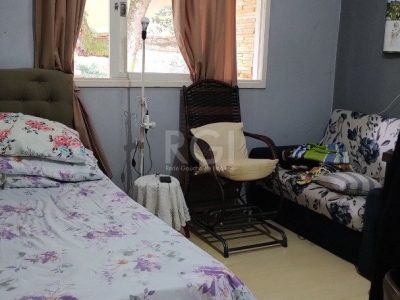 Casa à venda com 90m², 2 quartos, 5 vagas no bairro Santa Tereza em Porto Alegre - Foto 14