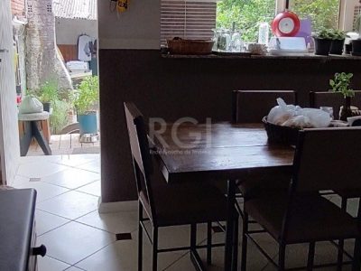 Casa à venda com 90m², 2 quartos, 5 vagas no bairro Santa Tereza em Porto Alegre - Foto 18