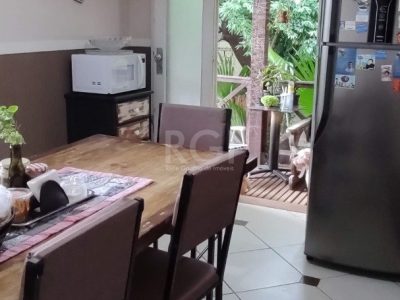 Casa à venda com 90m², 2 quartos, 5 vagas no bairro Santa Tereza em Porto Alegre - Foto 21