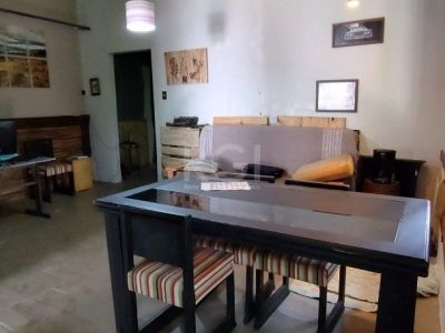 Casa à venda com 90m², 2 quartos, 5 vagas no bairro Santa Tereza em Porto Alegre - Foto 33