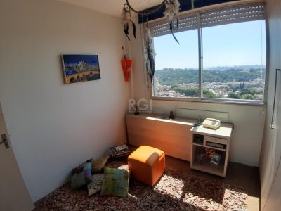 Apartamento à venda com 105m², 3 quartos, 1 suíte, 1 vaga no bairro Medianeira em Porto Alegre - Foto 10