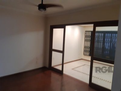 Casa à venda com 250m², 4 quartos, 2 suítes, 4 vagas no bairro Cristo Redentor em Porto Alegre - Foto 6