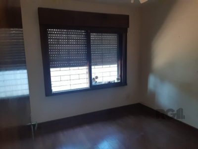 Casa à venda com 250m², 4 quartos, 2 suítes, 4 vagas no bairro Cristo Redentor em Porto Alegre - Foto 9