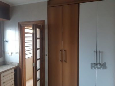 Casa à venda com 250m², 4 quartos, 2 suítes, 4 vagas no bairro Cristo Redentor em Porto Alegre - Foto 20